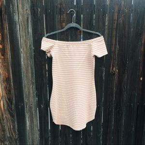 Off the shoulder bodycon dress